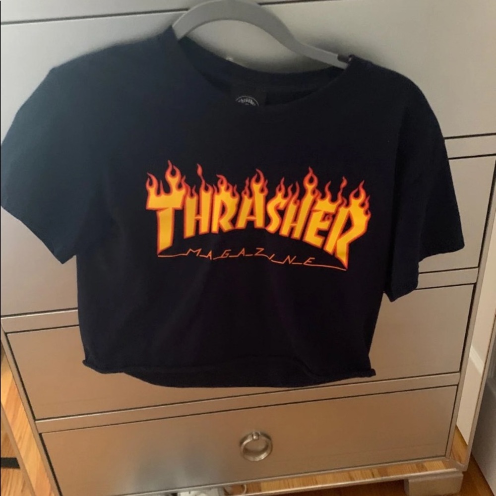 cropped thrasher shirt